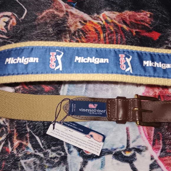 New Vineyard Vines Michigan TPC Golf Course Belt Golfing PGA - Picture 4 of 4